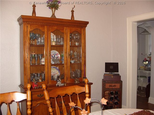 410 Ferry Street, Montgomery, WV 25136