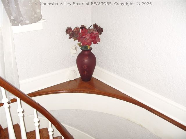 410 Ferry Street, Montgomery, WV 25136