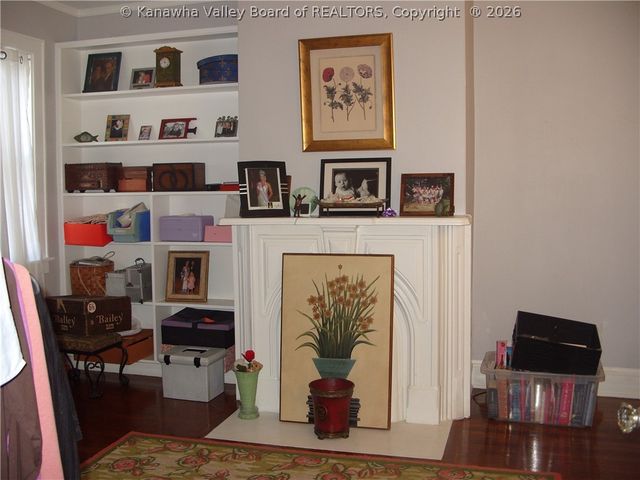 410 Ferry Street, Montgomery, WV 25136