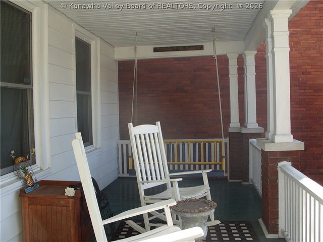 410 Ferry Street, Montgomery, WV 25136