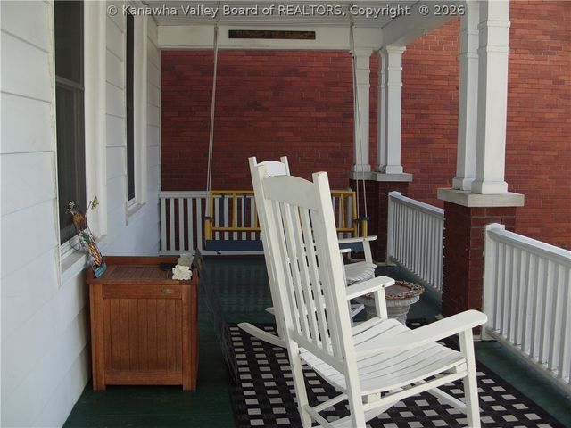 410 Ferry Street, Montgomery, WV 25136