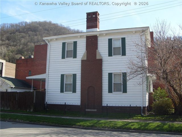 410 Ferry Street, Montgomery, WV 25136