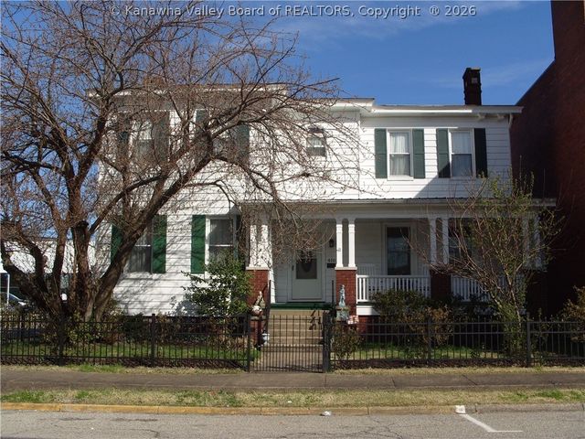 410 Ferry Street, Montgomery, WV 25136