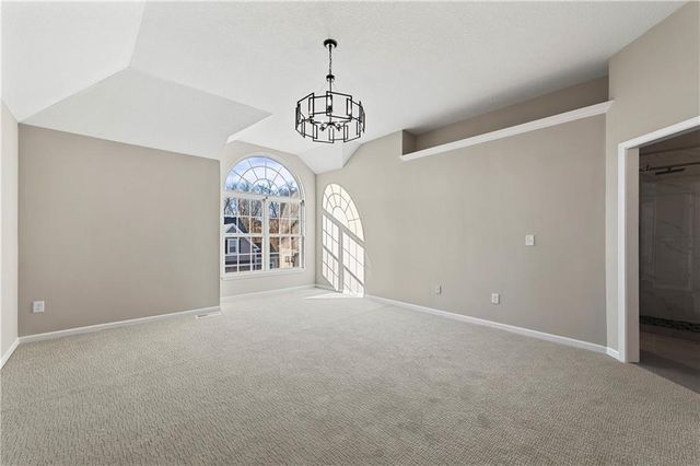 10118 Miller Lane, Kansas City, KS 66109