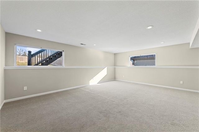 10118 Miller Lane, Kansas City, KS 66109