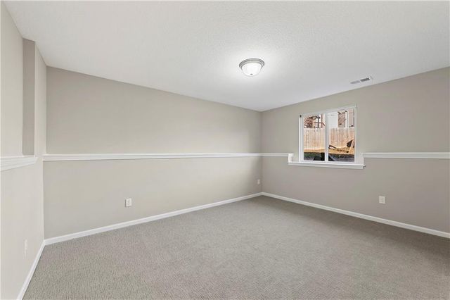 10118 Miller Lane, Kansas City, KS 66109