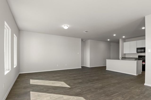 322 Legacy Point Drive, Sealy, TX 77474