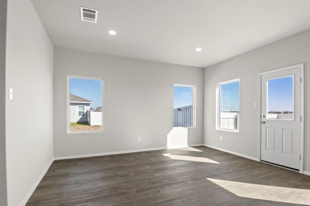 322 Legacy Point Drive, Sealy, TX 77474