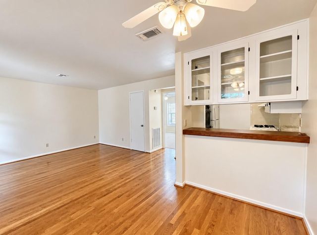 3420 Mount Vernon Street 4, Houston, TX 77006