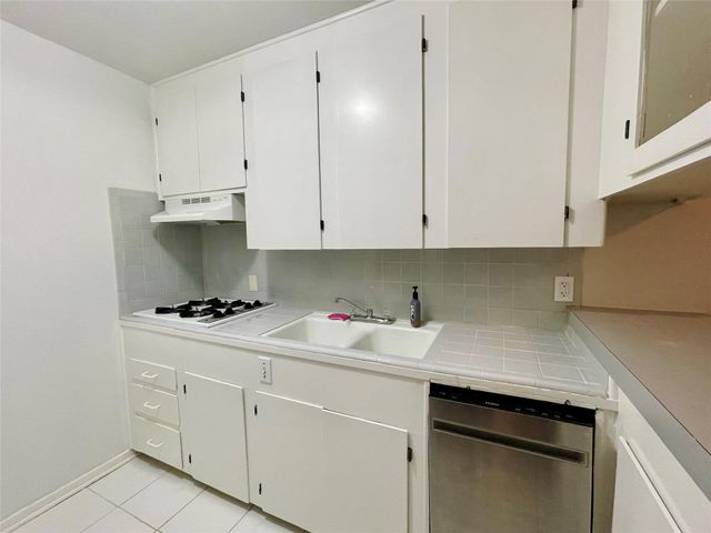 3420 Mount Vernon Street 4, Houston, TX 77006