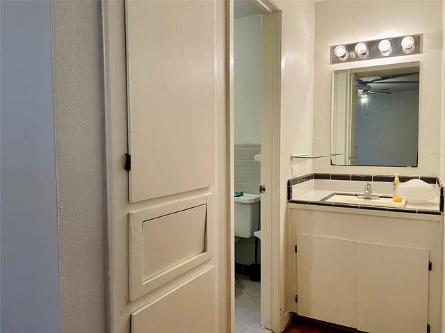 3420 Mount Vernon Street 4, Houston, TX 77006