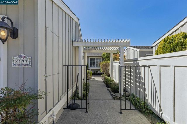 2137 Presidio Ct, Danville, CA 94526