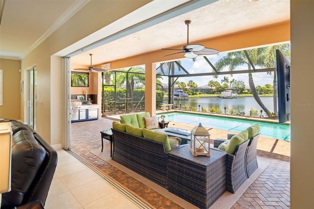 5216 LAKE OVERLOOK AVENUE, Bradenton, FL 34208