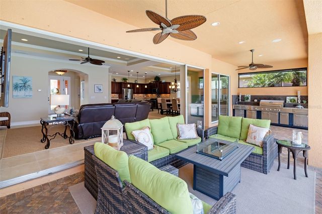 5216 LAKE OVERLOOK AVENUE, Bradenton, FL 34208