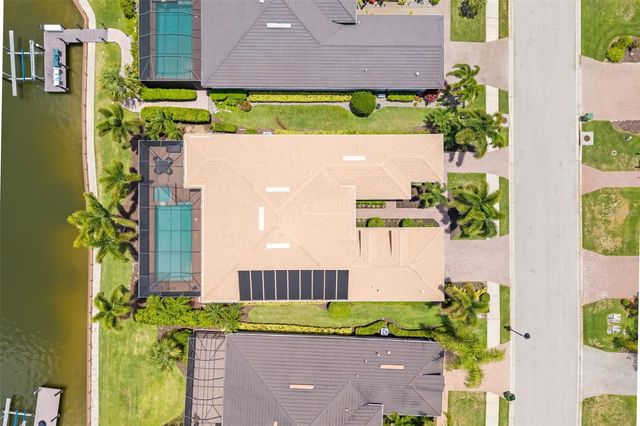 5216 LAKE OVERLOOK AVENUE, Bradenton, FL 34208