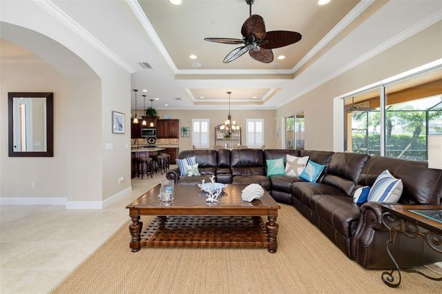 5216 LAKE OVERLOOK AVENUE, Bradenton, FL 34208