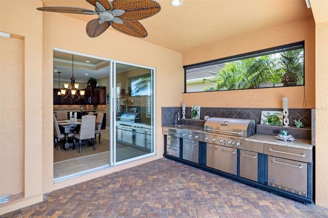 5216 LAKE OVERLOOK AVENUE, Bradenton, FL 34208