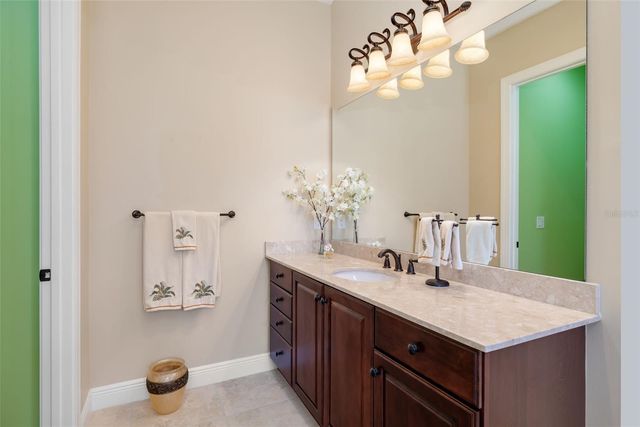 5216 LAKE OVERLOOK AVENUE, Bradenton, FL 34208