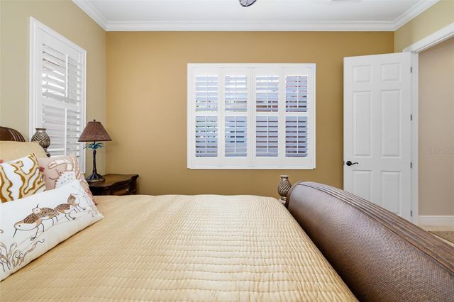 5216 LAKE OVERLOOK AVENUE, Bradenton, FL 34208