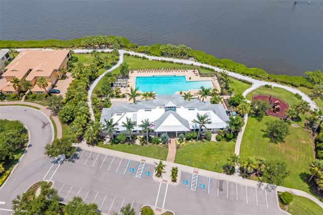 5216 LAKE OVERLOOK AVENUE, Bradenton, FL 34208