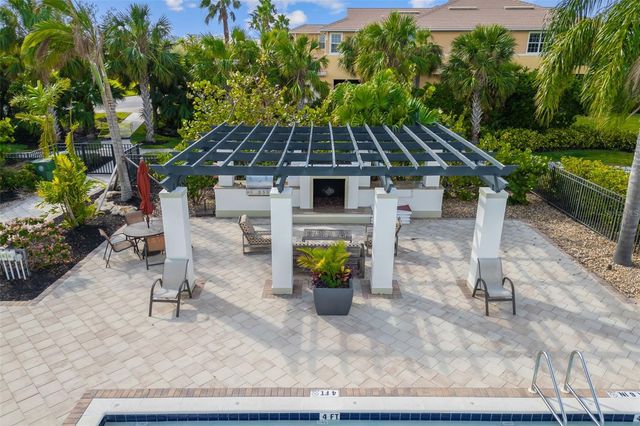 5216 LAKE OVERLOOK AVENUE, Bradenton, FL 34208