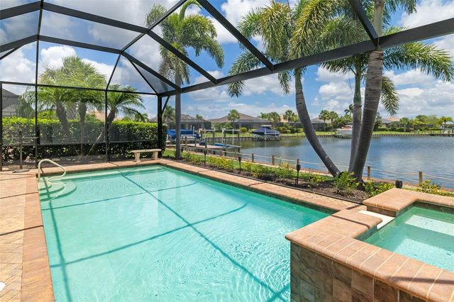 5216 LAKE OVERLOOK AVENUE, Bradenton, FL 34208