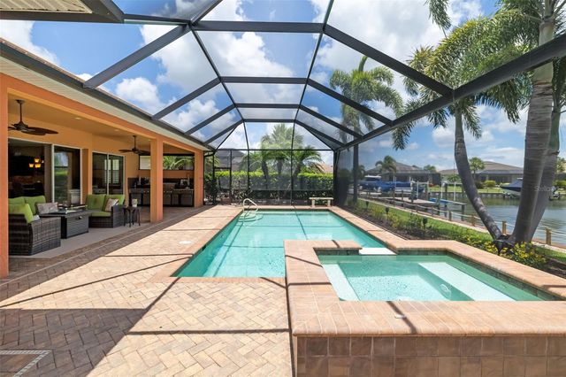 5216 LAKE OVERLOOK AVENUE, Bradenton, FL 34208