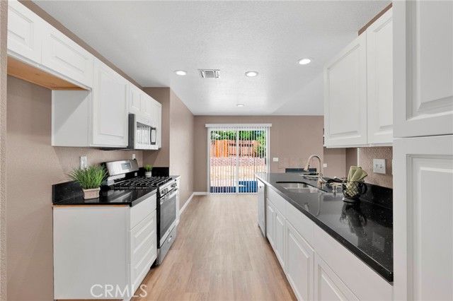 14334 Chamberlain, Victorville, CA 92394