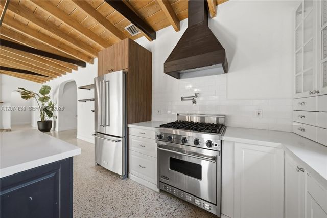 12025 NE 5th Avenue 12025, Biscayne Park, FL 33161