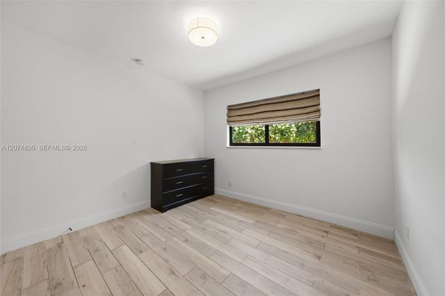 12025 NE 5th Avenue 12025, Biscayne Park, FL 33161
