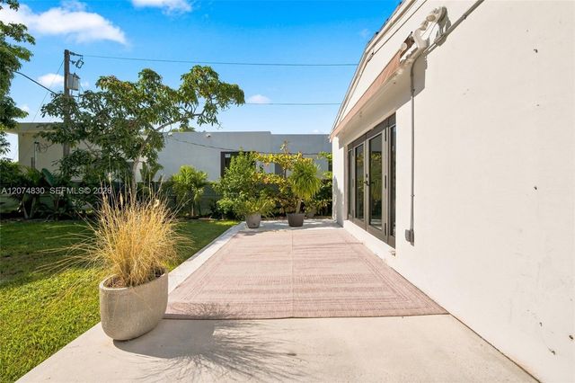 12025 NE 5th Avenue 12025, Biscayne Park, FL 33161