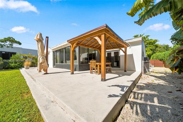 12025 NE 5th Avenue 12025, Biscayne Park, FL 33161