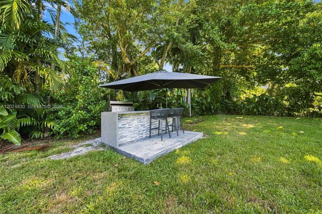 12025 NE 5th Avenue 12025, Biscayne Park, FL 33161