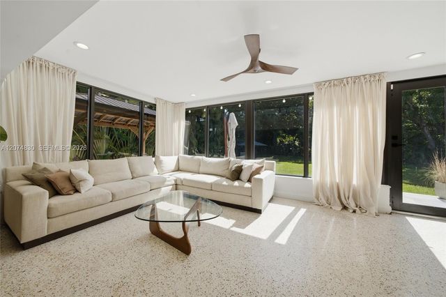 12025 NE 5th Avenue 12025, Biscayne Park, FL 33161