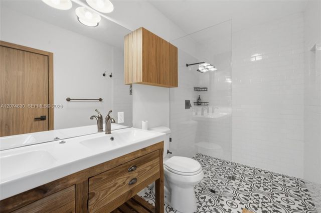12025 NE 5th Avenue 12025, Biscayne Park, FL 33161