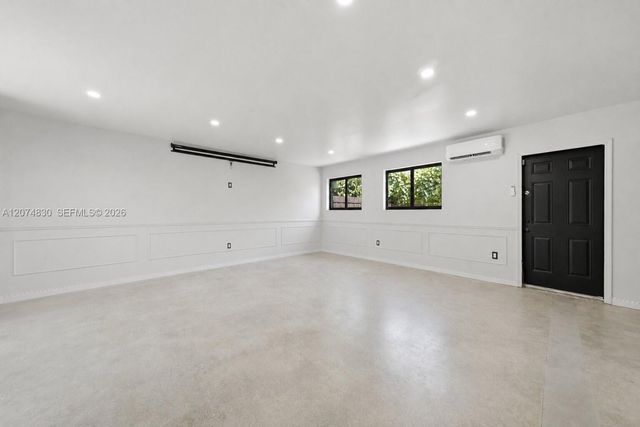 12025 NE 5th Avenue 12025, Biscayne Park, FL 33161