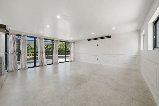 12025 NE 5th Avenue 12025, Biscayne Park, FL 33161