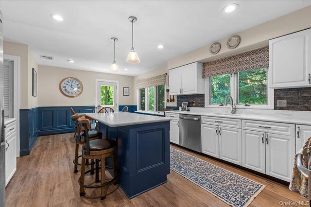 20 Aberdeen Drive, West Nyack, NY 10994