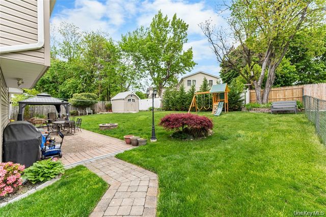 18 Valley Drive, Nanuet, NY 10954