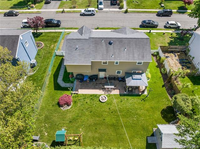 18 Valley Drive, Nanuet, NY 10954