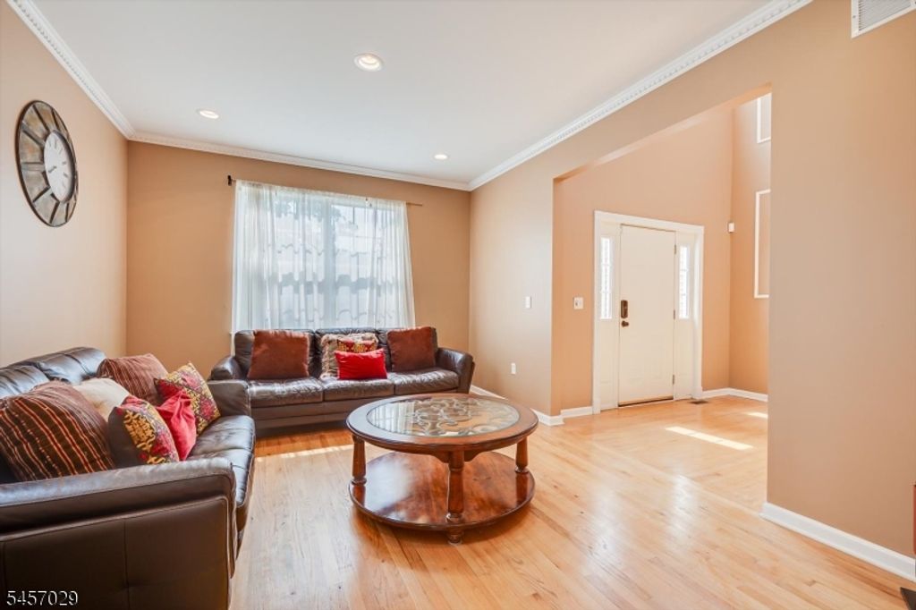 103 Timberhill Dr, Franklin Twp., NJ 08823 — photo 3