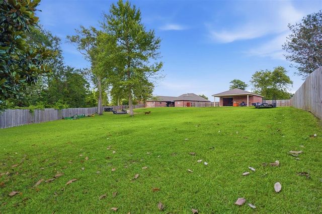 1543 Holly Run Drive, Lake Charles, LA 70611