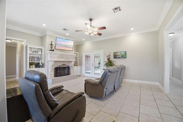 1543 Holly Run Drive, Lake Charles, LA 70611