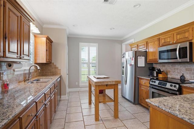 1543 Holly Run Drive, Lake Charles, LA 70611