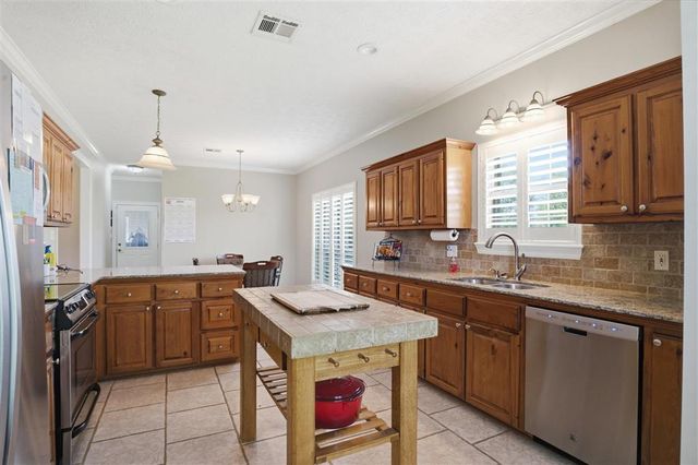 1543 Holly Run Drive, Lake Charles, LA 70611