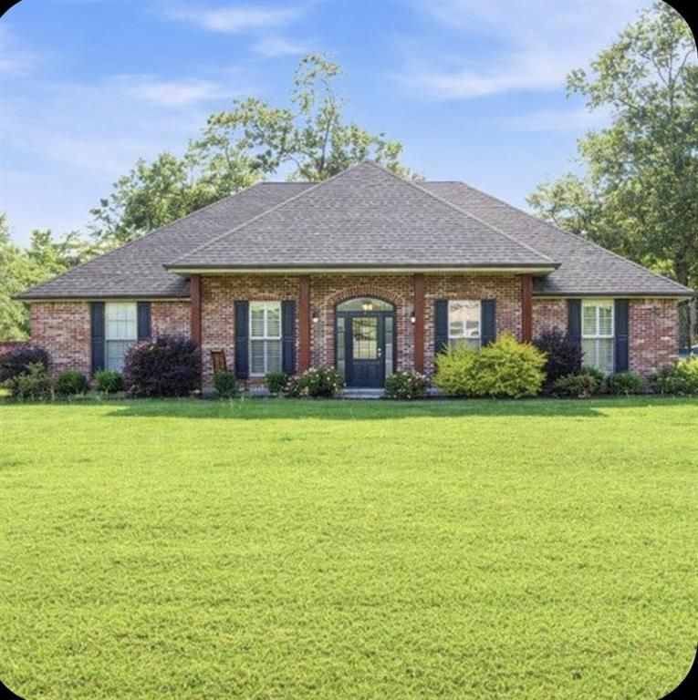 1543 Holly Run Drive, Lake Charles, LA 70611