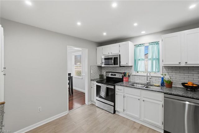 209 Deal DR, Portsmouth, VA 23701