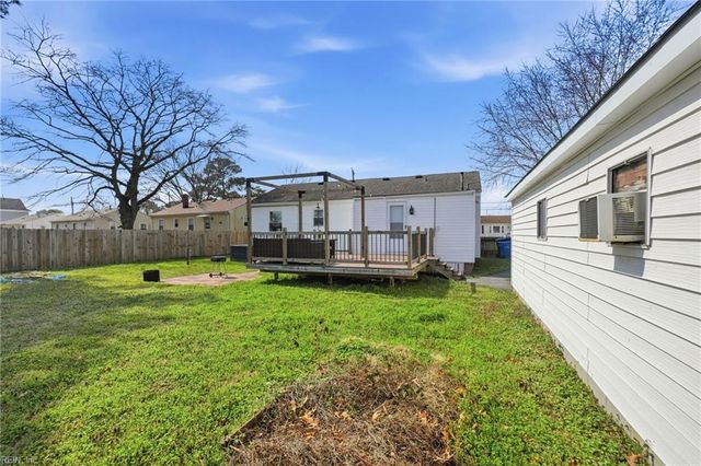 209 Deal DR, Portsmouth, VA 23701