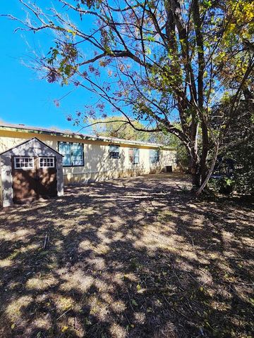 1 Davis ST, Wimberley, TX 78676