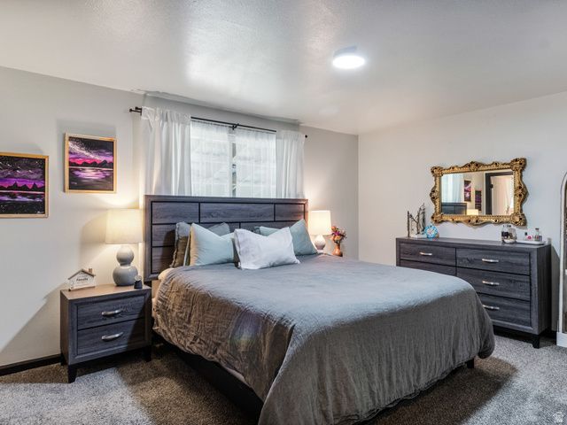 877 N STARCREST DR, Salt Lake City, UT 84116